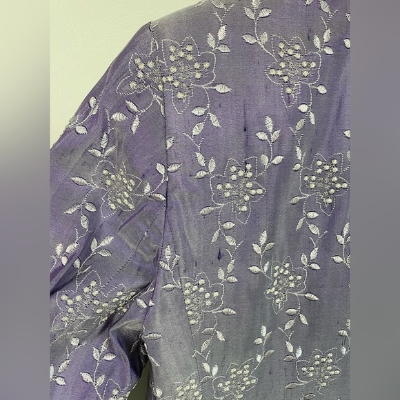 Favourbrook Silk Embroidered Evening Jacket / Coat in Lilac Purple & White, 6 - Picture 9 of 15